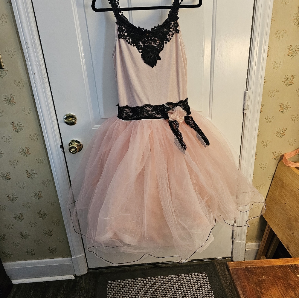 Weissman adult xl Dance costume